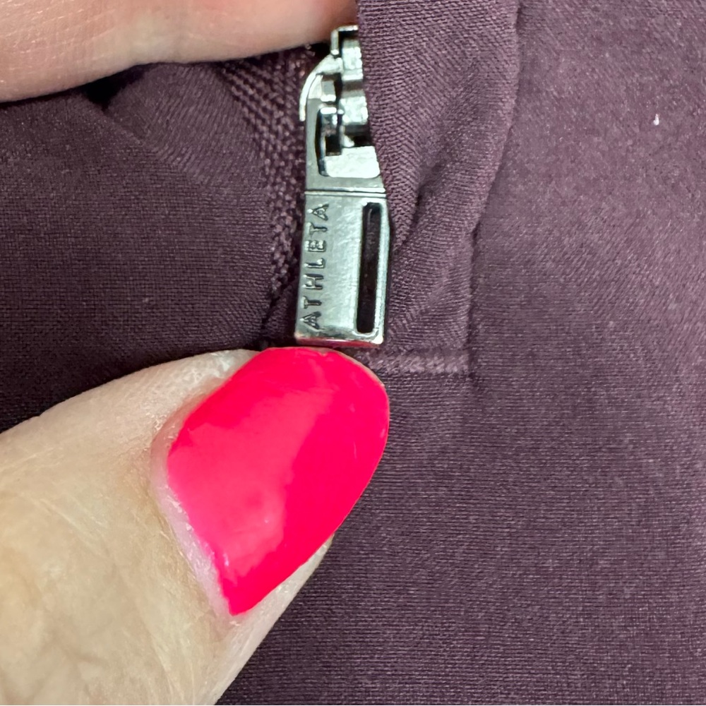 ATHLETA 💜 Attitude Lined Ruched Jogger Pant in Burgundy (Women’s Size 4) - Picture 8 of 11